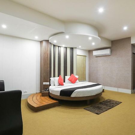 Hotel Apple Residency Pātan Exteriér fotografie